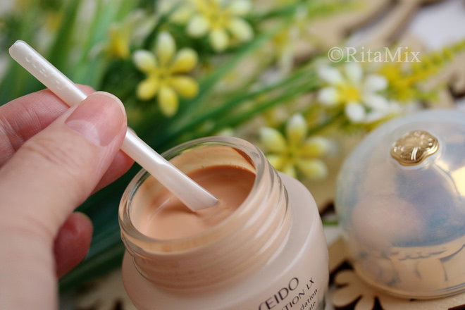 Shiseido Future Solution LX Total Radiance Foundation SPF 15 в оттенке I20