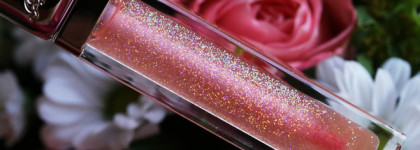 Если зимой захотелось лета, то для этого у меня есть Guerlain Terracotta Kiss Delight Baume En Gloss