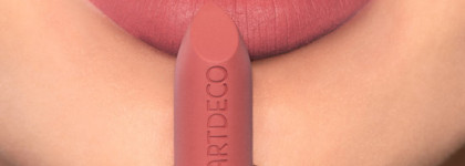 Еще раз примеряю матовые губы. ArtDeco High Performance Lipstick Mat в оттенке # 724 mat terracotta