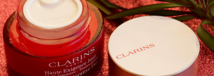 Два крема Clarins из антивозрастной линейки Super Restorative