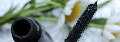 MAC In Extreme Dimension 3D Black Lash Mascara - тушь, которая способна удивить даже обладательниц весьма скромных ресниц