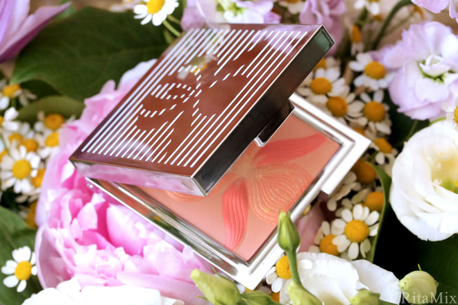 Sisley L'Orchidee Corail highlighter blush with white lily # 3 - румяна-хайлайтер с белой лилией и чудесным летним оттенком