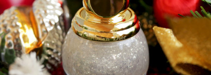 Новогодний Dior Diorific Glittery Top Coat # 001 Golden Snow из рождественской коллекции Dior Golden Nights Holiday 2020 Collection