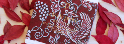 Cle de Peau Beaute Kimono Dream Makeup Collection Holiday 2019. Лимитированная палетка для макияжа глаз Cle de Peau Beautу Kimono Dream Eye Color Quad # 320 Drapen in Velvet