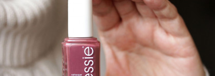 Essie nail lacquer # 42 angora cardi