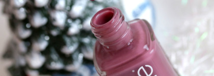 Essie nail lacquer # 41 Island hopping - приглашение к путешествию