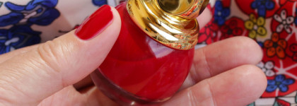 Уверенно шагаю в лето с рождественским лаком на ногтях - Dior Diorific Vernis # 751 Marilyn