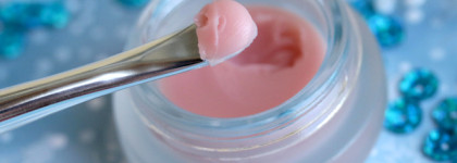 Кое-что для ухода за губами зимой: бальзамы Catrice, Essence и Nonicare