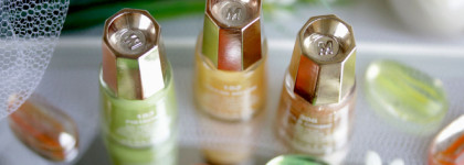 Летний маникюр с лаками Mavala - #183 pistachio, #182 fresh melon и #388 gold cosmic