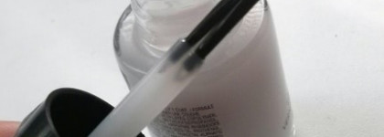 Парочка из обновленной линейки Revlon: базовое покрытие и лак