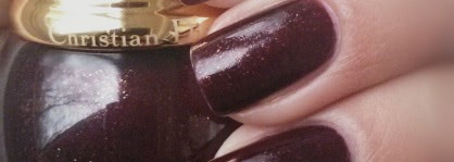 Кусочек рождества на кончиках пальцев или Dior Diorific Vernis Nail Enamel  # 995 Minuit