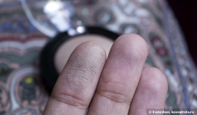 Запеченные тени Essence I love nude eyeshadow в оттенке №05 my favorite tauping: скучный тауп или скульптор для белоснежек?