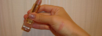 Бежевая помада от Estee Lauder Pure Color оттенок Vanilla Truffle