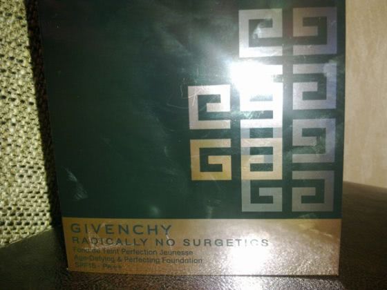 Givenchy radically no surgetics уход за кожей вокруг глаз thumbnail