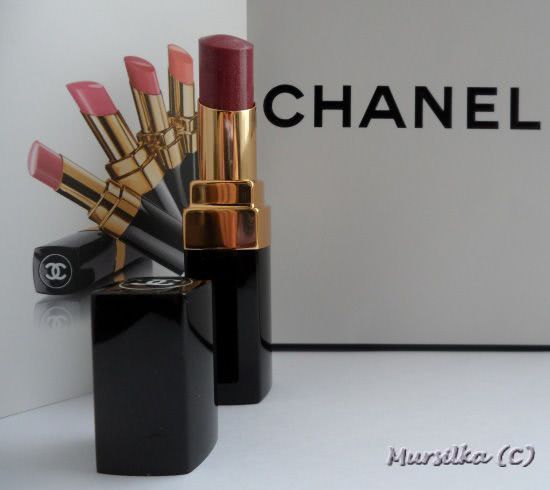 Тёмно-ягодная помада Chanel Rouge Coco Shine № 61 Bonheur.