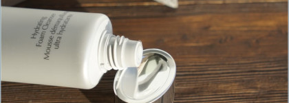 Estee Lauder Re-Nutriv Hydrating Foam Cleanser - пенка для умывания