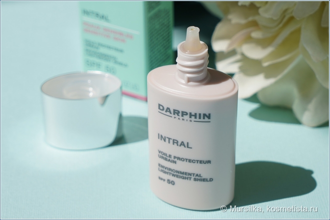 Darphin Intral Environmental Lightweight Shield SPF 50 - защита на минеральных фильтрах и основа под макияж