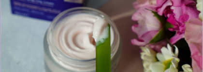 Uriage Age Absolu Redensifying Rosy Cream для возрастной кожи (сравнение с Uriage Age Lift)