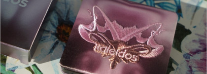 Kaleidos Quad Palette #005 Venus Trap - маленькая палетка для большого блеска