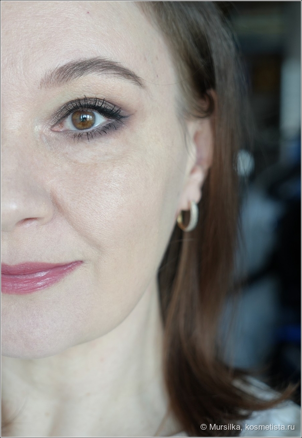 Tom Ford Shade and Illuminate Soft Radiance Foundation, дневное освещение