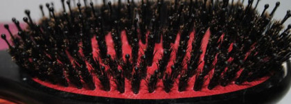 Деревянная щетка для волос Avon Advance Techniques