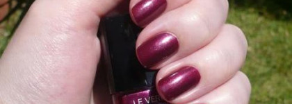 Лаки Chanel Le Vernis Nail Colour 499 Gondola и 483 Vendetta