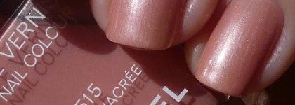 Chanel Le Vernis #515 Peche Nacree, #557 Morning Rose