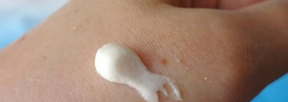 Уход за лицом: скрабы и увлажняющая маска