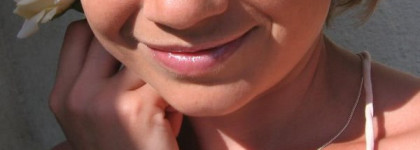 Пудра YSL Matt and Radiant Pressed Powder и блеск Chanel Levres Scintillantes #98 Galactic