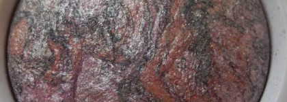 Праздничное настроение с минеральными тенями Mac Glitter and Ice Mineralise Eye Shadow