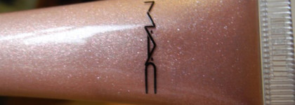 Три сияющих блеска Mac Lipgelee Luxure, Bubble Lounge, Streight To The Head