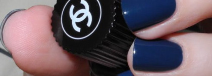 Благородный синий от Chanel