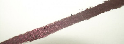 Удивительное рядом: карандаш gel eyeliner super shock от Avon в оттенке blackberry