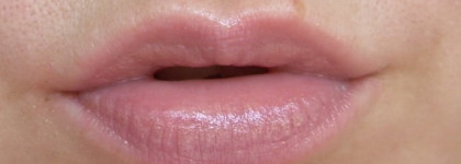 Chanel Rouge Coco Shine Hydrating Sheer Lipshine №437 Empreinte