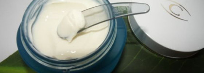 Clarins HydraQuench Rich Cream. Увлажняющий обогащенный крем для сухой кожи или холодного климата