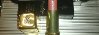 Губная помада из Рождественской коллекции Guerlain Kiss Kiss Strass № 363  Rose de la Reine