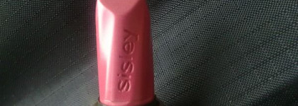 Хочешь выглядеть красиво, а губы обветрились? Тогда она должна быть твоей - Увлажняющая стойкая помада Sisley Hydrating Long Lasting Lipstick (Rouge a Levres Hydratant Longue Tenue) № L16