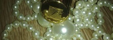 Королева бала или Estee Lauder увлажняющая помада для губ Signature # L76 Pink Kiss