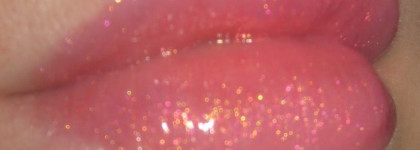 Chanel Levres Scintillantes – Блеск для губ «Интенсивное сияние», №124 "Venus"