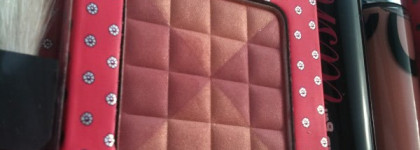 Набор для макияжа Benefit  "I'm glam... therefore I am"  - life of the party...makeup kit