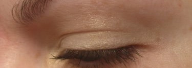 Тени Chanel Ombre Essentielle Soft Touch Eye Shadow, №60 Ivory