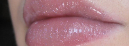 А он  теперь в постоянке! - Chanel Levres Scintillantes, №151 Aragonite