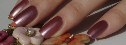 OPI Chicago Champagne Toast NL S63 & OPI Nomad`s Dream NL P02