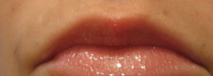 Сравнение бесцветних блесков для губ