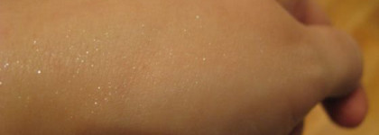 Сравнение бесцветних блесков для губ