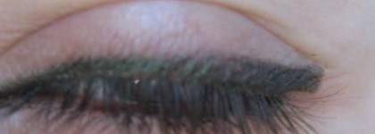 Карандаши:подведем глазки, накрасим губки