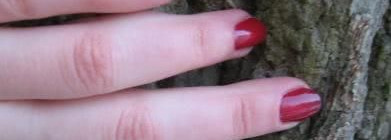 Черешню заказывали? Лак для ногтей Alessandro Nail Polish Nagellach