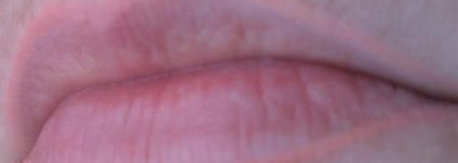 Два карандаша: строптивец YSL и обаяшка от Collistar