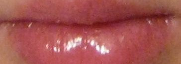 Блеск для губ Shiseido Luminizing Lip Gloss PK303