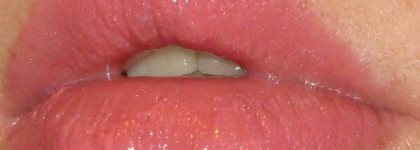 Chanel помада Rouge Allure Laque # 76 Ming  , # 77 Santal